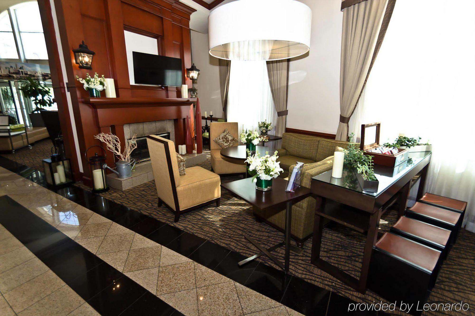 Hilton Garden Uptown